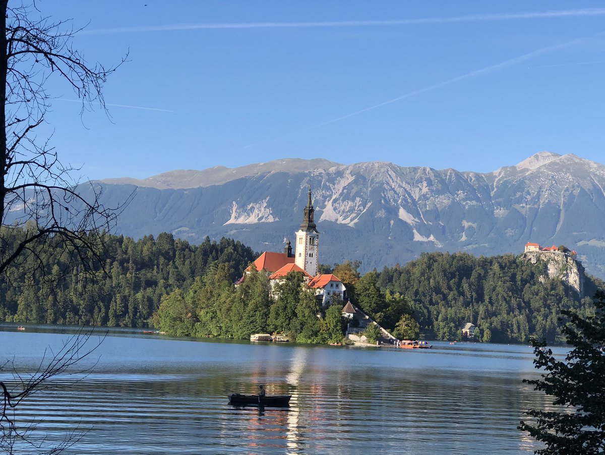 1st week in out of our 7 weeks travelling today with so many places yet to go &amp; see. 

Next goal is to grow to 1000 followers, so if you think we are worth a follow please RT. 

Follow our small adventure around #Europe as we go. 
#Baileyautograph #janawaysontour #travel