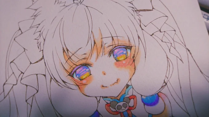 ほぼ寝て過ごしてた…やっと頭がスッキリしてきたので、おつかれさま絵塗ってます! 