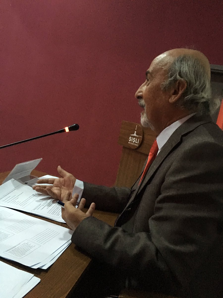 #TarıkAkanToplantıları2 Prof. Dr. Hasan Keseroğlu 2. oturumun ikinci konuşmasını gerçekleştiriyor. #BilgiveBelgeYönetimiAlanındaKurumKültürüvePolitikası <a href="/nhvakfi/">Nâzım Hikmet Kültür ve Sanat Vakfı</a> <a href="/sislibelediyesi/">Şişli Belediyesi</a>