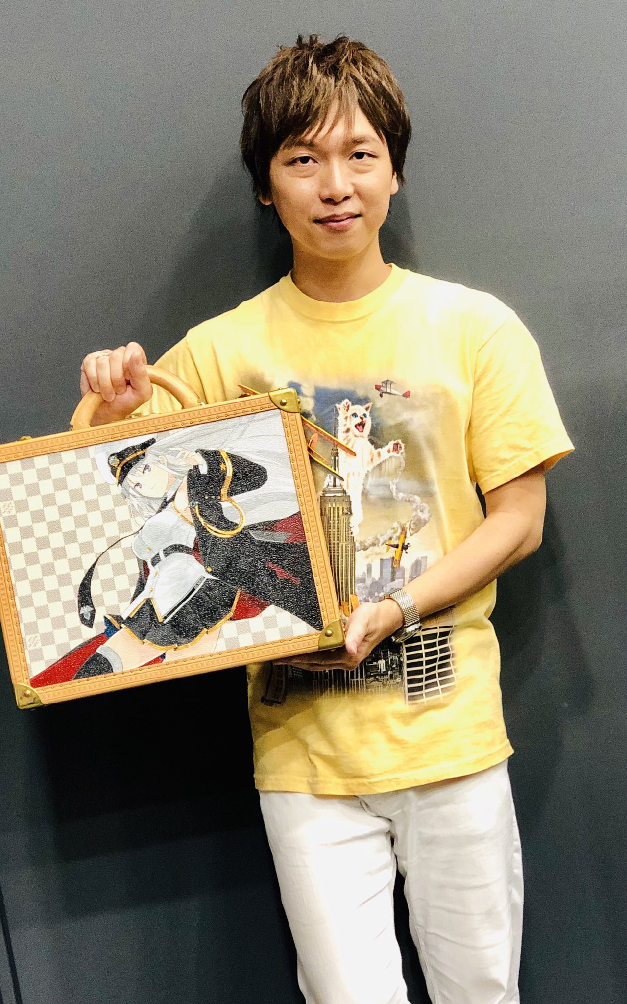 立花慎之介 アズレン2周年記念イベント 会場に遊びにきてくれた指揮官の皆さん そして配信先の指揮官のみなさん 長時間ありがとうございました 裏話が聞けたり キャラボイスが聞けたり めちゃめちゃ楽しいイベントでしたね 僕が借りたこれ