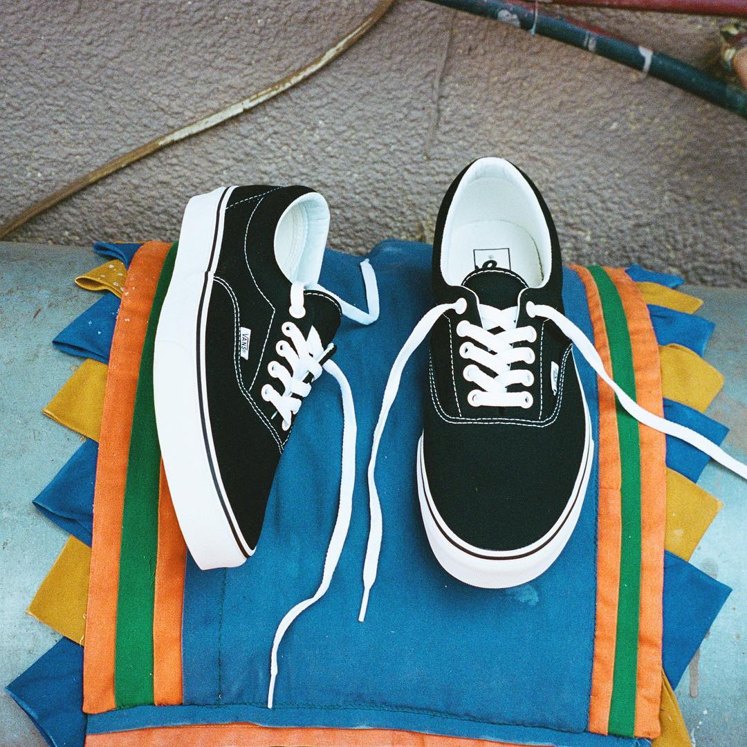 signshadow's tweet image. Drop yo size...👣