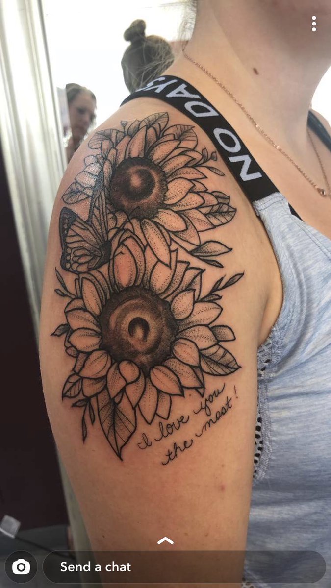 brook830's tweet image. I just got my tattoo yesterday and I already want to finish my arm!!!😍