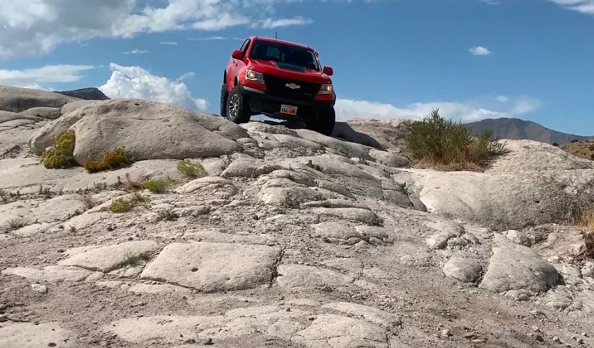 Rough terrains are fun in the Chevrolet Colorado ZR2. 🤙

Read More: bit.ly/34G2k5Q 📰
.
.
#mitchsmithchevrolet #mitchsmithchevy #mitchsmith #chevrolet #chevy #chevroletcolorado #chevycolorado #colorado #coloradozr2 #chevroletcoloradozr2 #chevycoloradozr2 #chevytrucks