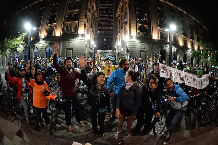 Bici_paseos's tweet photo. @EnergiaMan @HarmaninChile Cierto Daniel! Recordamos con orgullo y cariño que haya pedaleado como un activista más en el Bicipaseo "Santiago Inmigrante" que como Bicipaseos Patrimoniales organizamos para el #FMB5. @StrandBeests https://t.co/fEOlC9HOMB