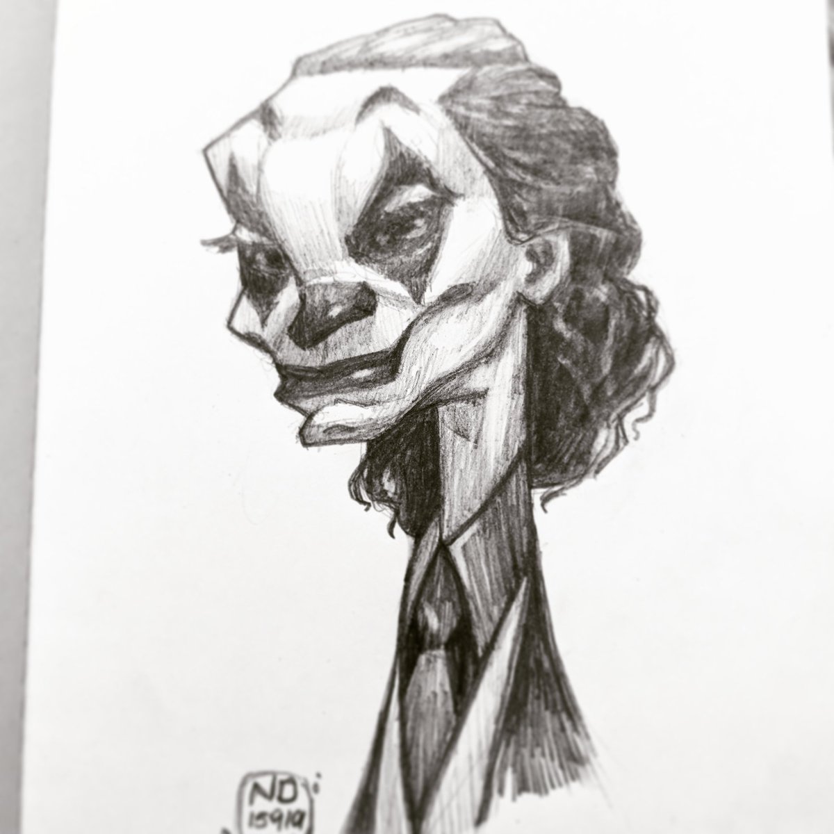lostinarc's tweet photo. "Smile, because it confuses people. Smile, because it's easier than explaining what is killing you inside".
#joker #jokermovie2019 #joaquinphoenix #heathledger #caricature #potraitsketch #faces #illustrisillusion #artistsontweeter #lostinarc https://t.co/nvN64dBkVv