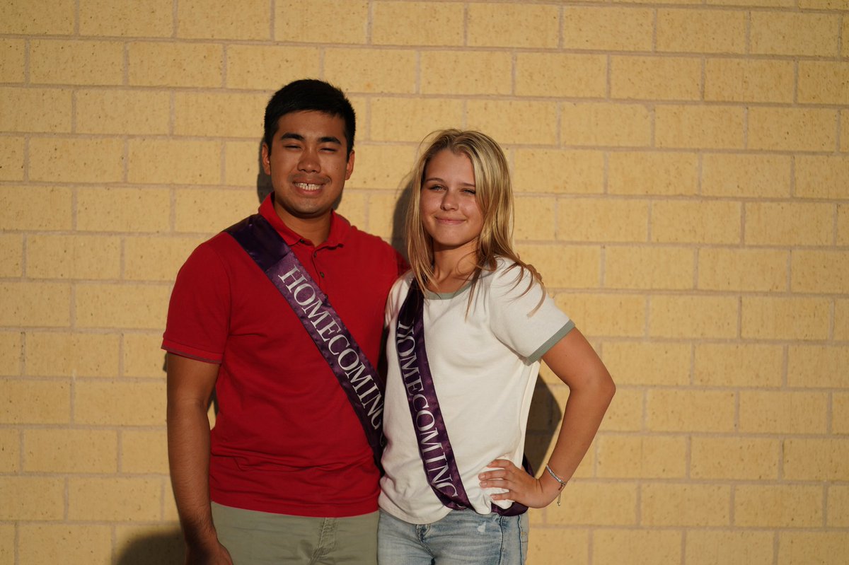 aidanramen's tweet photo. literally the only pics i got at the dance but #hoco2k19 was fun and i loved being on court! #LightsCameraTC https://t.co/COyMIl6N3m