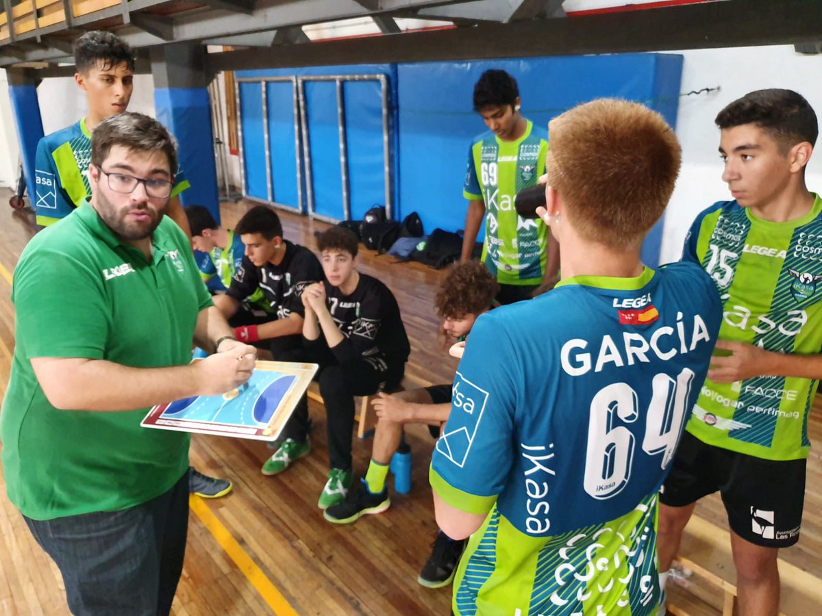 balonmanoikasa's tweet photo. EQUIPOS BASE 1920 / #Pretemporada
🏆 Amistosos
#1CM✅@clubdmaravillas 21:41 @iKasaBMMADRID
#2JM ❌@clubdmaravillas 30:29 @iKasaBMMADRID
#1JM ✅@clubdmaravillas 24:36 @iKasaBMMADRID
Primera toma de contacto para cadetes y último partido de preparación para juveniles! #valor https://t.co/rQmx5rzJKN