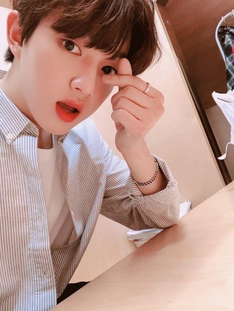 JOHNJARman_'s tweet photo. 🍋 81. 골든차일드 봉재현

이 분 왜 이렇게 귀엽게 생기신 거예요 제보 보고 깜짝 놀랐어요 제 식이에요... https://t.co/SarE5kpUAK