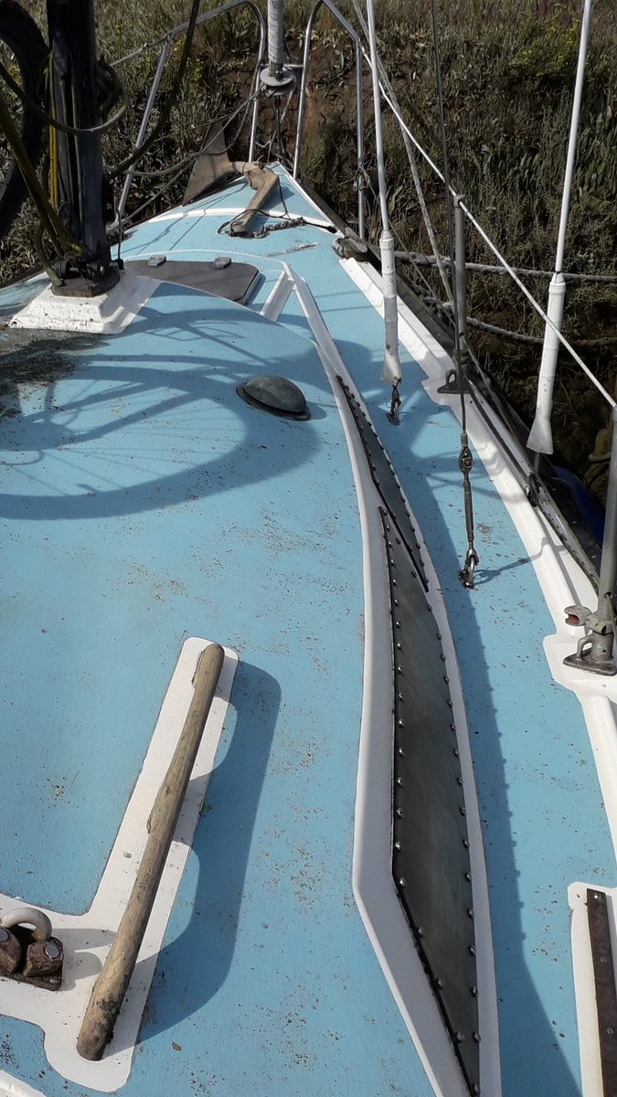 AdventureCapUK's tweet photo. The original brand name of #Voss is a 'Sunspeed' 715, built in 1980.

* Originally she would have been fitted with a 9HP Yanmar YSM8 Inboard, but this has since been replaced with an engine of unknown origin.

* 4 Berths

* Fin Keel

* Tiller steering

https://t.co/lXEd8GvKth https://t.co/GTaI4inEuK