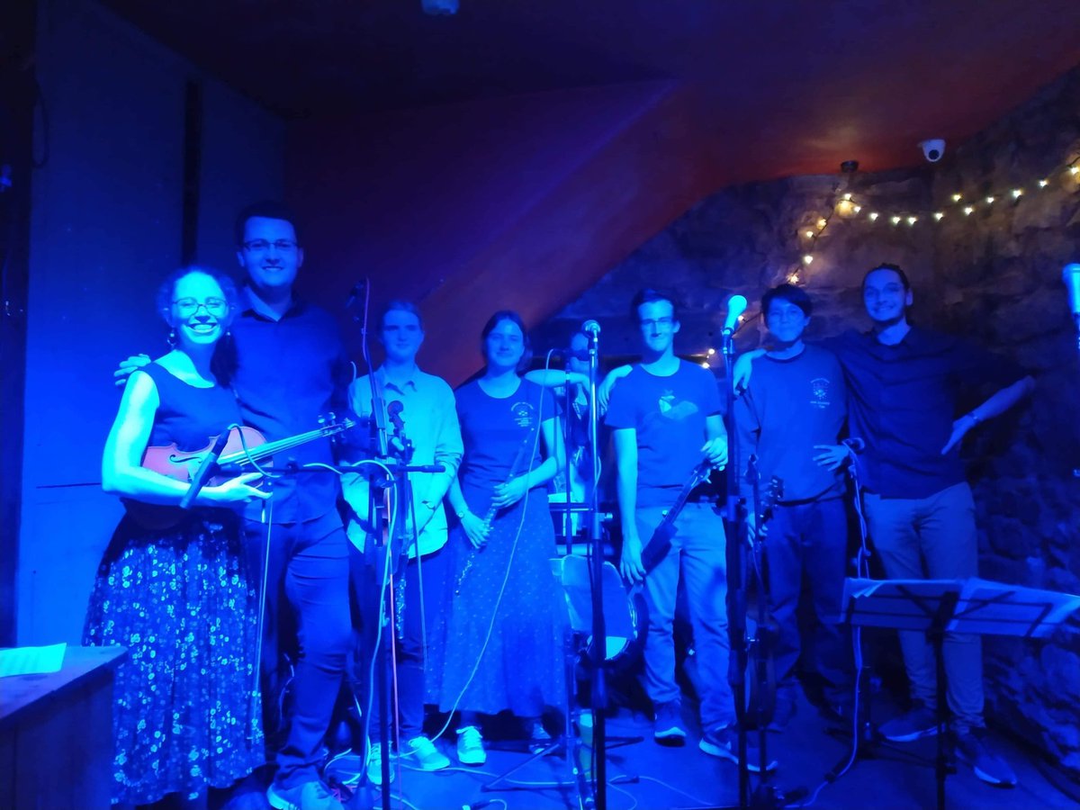 Come see us play tonight, 11pm at the Old Firehouse! It's set to be a fantastic night of music so grab a pint and enjoy the folky tunes! See you there! 😉🎶