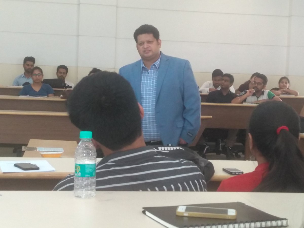 ShankarSahay7's tweet image. Great to invite #DhirajKapoor, DGM, #INTEXTechnologies. He mesmerised the students with the topic of #Branding of #IPL. The students thoroughly enjoyed the enriching experience as Dhiraj asked questions and distributed IPLmomentos to those who gave the right answers-Thanks Dhiraj