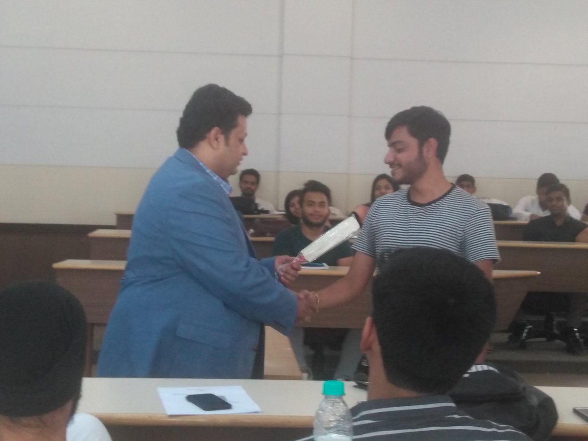 ShankarSahay7's tweet image. Great to invite #DhirajKapoor, DGM, #INTEXTechnologies. He mesmerised the students with the topic of #Branding of #IPL. The students thoroughly enjoyed the enriching experience as Dhiraj asked questions and distributed IPLmomentos to those who gave the right answers-Thanks Dhiraj