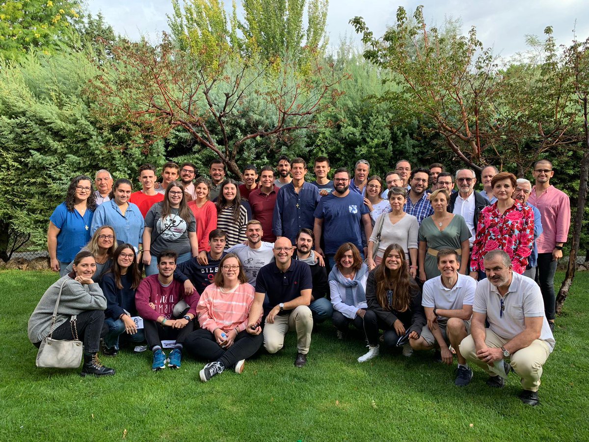 asolidaridad's tweet photo. Fin de semana de encuentro de agentes de pastoral en nuestra provincia Redentorista de Madrid. Soñando nuevos caminos en la misión. #DALELAVUELTAALMUNDO #AsProyectos #AsVoluntariado #AsMisión #misioncompartida #solidariosparalamisión #PJVR https://t.co/PpK2Bk2UGn