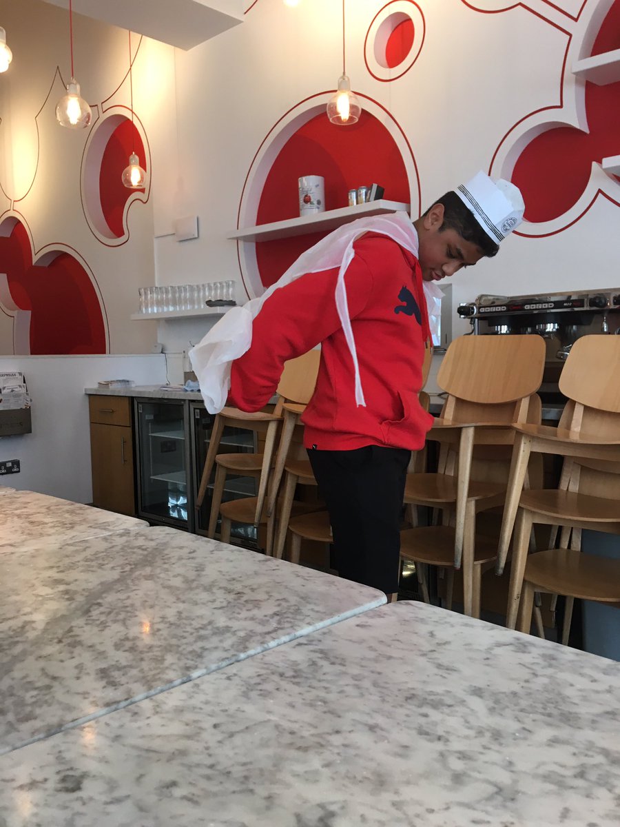 KWS_Westwood's tweet photo. Many thanks to our pizza guru Alex @PizzaExpress Bath who did @KWS_Westwood boarders proud. #toppizza #greatlunch #funweekendtrip #ILoveBoarding https://t.co/8UjqUSA51v