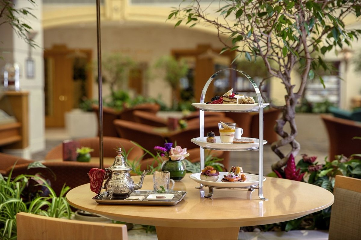 alainrotana's tweet photo. Welcome to the world of happiness and hospitality at #AlainRotana
Enjoy the tranquility at our Atrium cafe lounge.
نرحب بكم في #العين_روتانا إستمتع بالضيافة والهدوء في مقهى أتريوم
#AlAinRotana #LuxuryLifestyle #AtriumCafe #AlainLeadingHotel https://t.co/7oQeLcuOPa