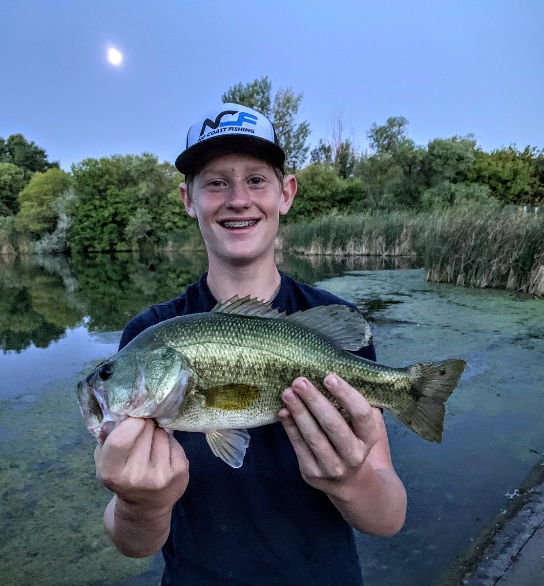 Carson is out early this morning in the Midwest. Anyone else fishing 🎣 this morning? Post your pics below!