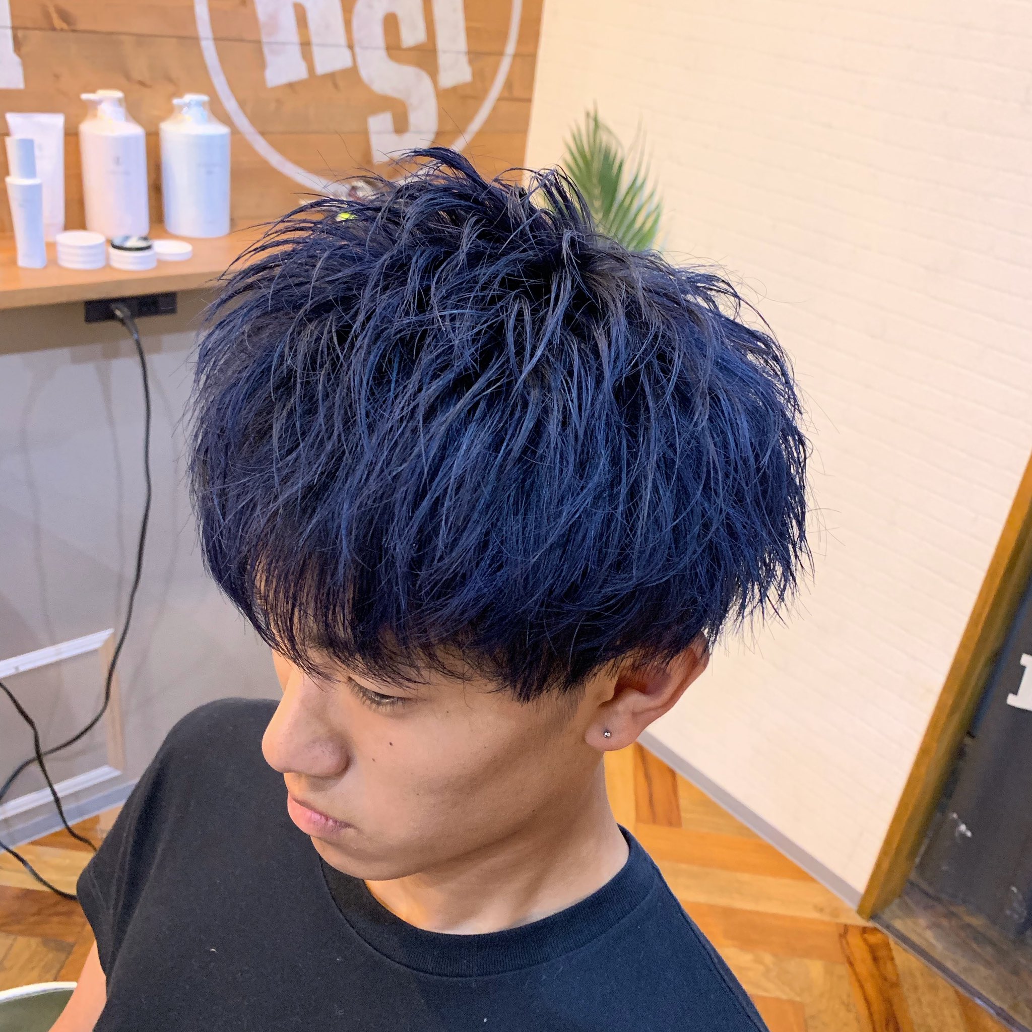 坂田風雅 Roost円町店 店長スタイリスト 太い束を細かくさいてズラす 束感とカラーの相性抜群 Roost ルースト 京都 美容 メンズスタイル メンズヘアスタイル ハイトーンカラー ツイストパーマ ツーブロック マッシュ メッシュ 坂田風雅 Roost円町店 店長スタイリスト 太い束を細かくさいてズラす 束感とカラーの相性抜群 Roost ルースト 京都 美容 メンズスタイル メンズヘアスタイル ハイトーンカラー ツイストパーマ ツーブロック マッシュ メッシュ