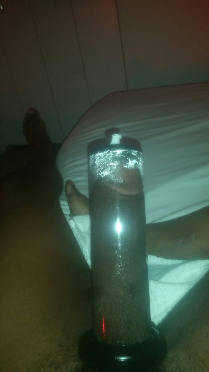 Masterpumpers1's tweet photo. My pumped meat filling my tube https://t.co/IKpT0EJwMz