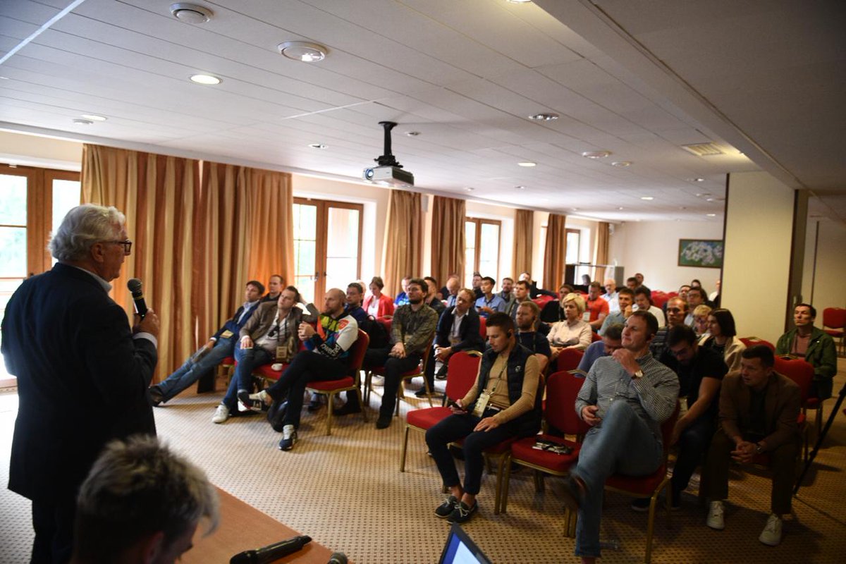 VoxAngelisOrg's tweet photo. The business program of the #voxangelis summit concludes with the presentation of venture projects by leading investors and VC fund representatives. https://t.co/8K9TIQMo68