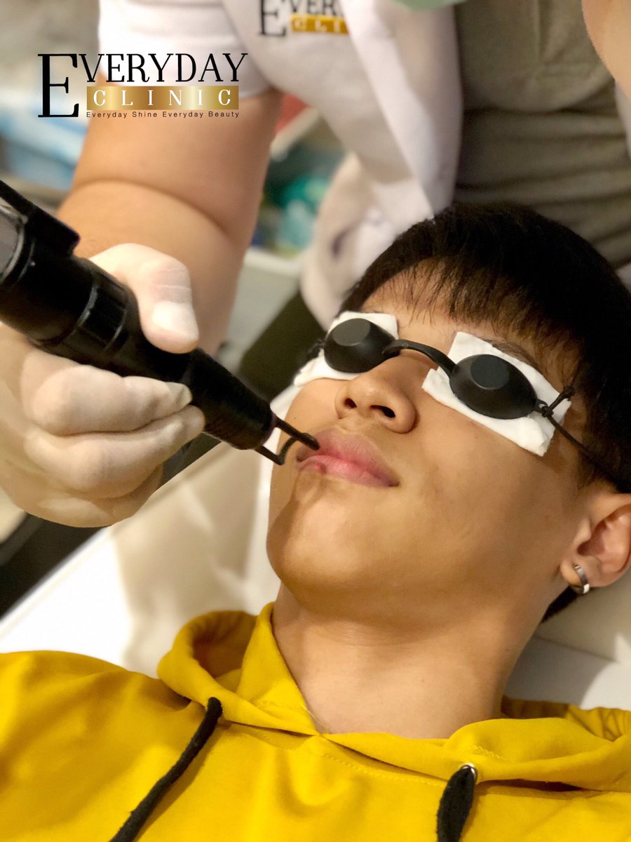 everydayclinic's tweet photo. 📌ปากชมพูเห็นผลภายใน 1 ครั้ง! ด้วย Pico 4DX laser
จบปัญหาปากดำคล้ำเสีย เป็นปากสวยอมชมพูสุขภาพดี เพิ่มรอยยิ้มอย่างมั่นใจ ด้วย Pico 4DX ราคา 3,999.- 
ก่อนหมดโปรโมชั่น จองเลย
 ✅Line : @Everydayclinic  
_____________________________________
#เปิดกล้องแล้ววอย #EXplOrationBKK #ปากชมพู https://t.co/6cj7InBg6P