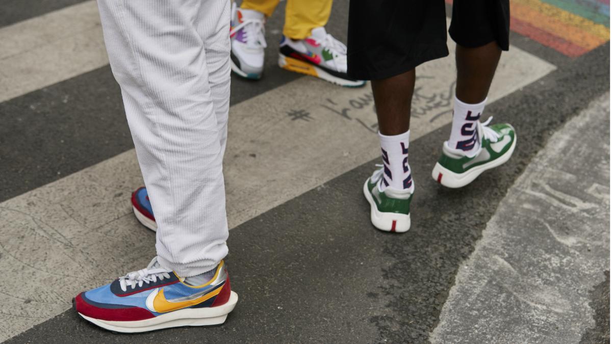 Must Read: How to Get Rich Selling #Sneakers, Cara Delevingne Speaks Out Against Harvey Weinstein and Labeling Her Sexuality buff.ly/32Fvqk3 via <a href="/Fashionista_com/">Fashionista.com</a>