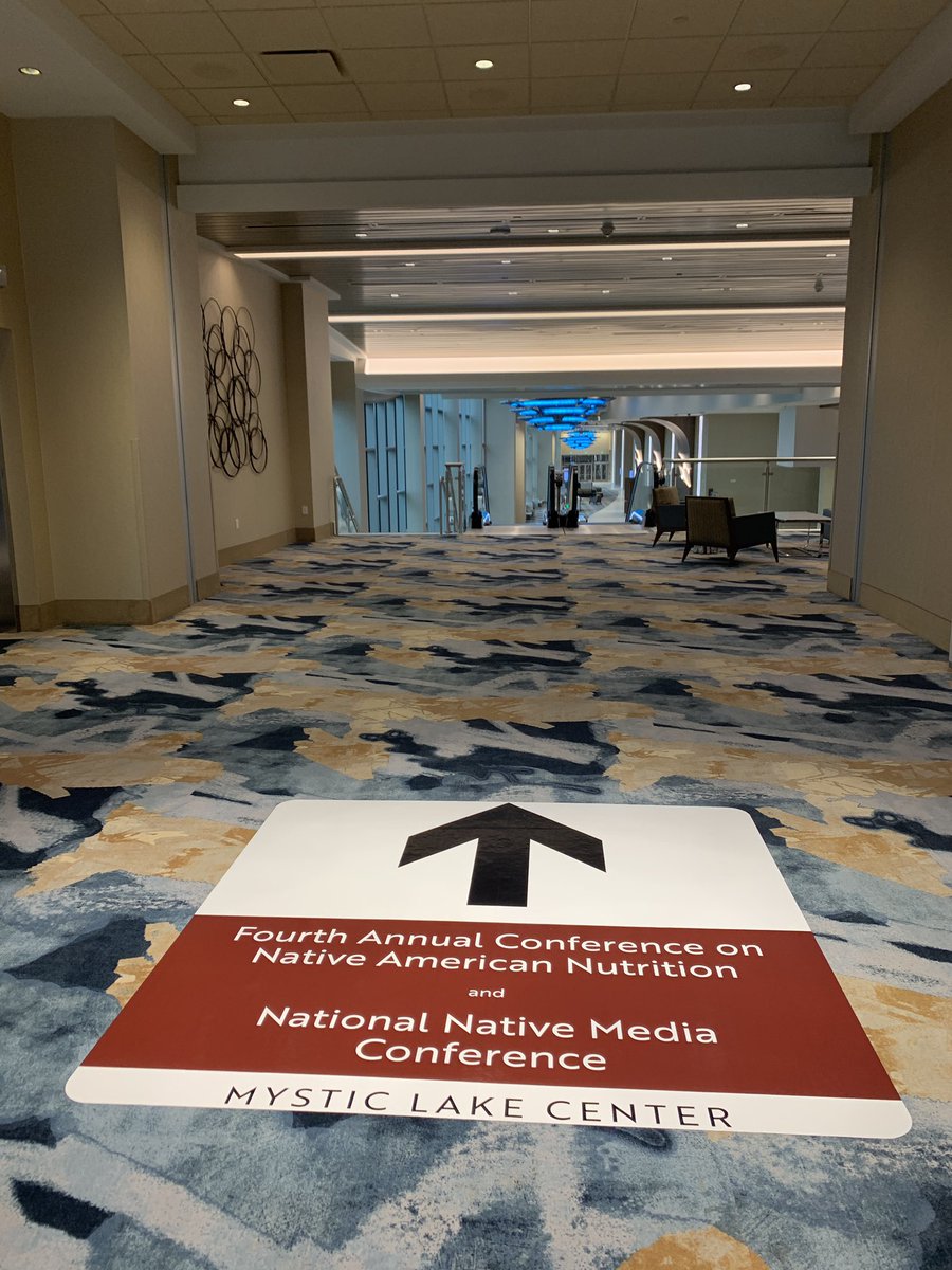 jourdanbb's tweet image. Yà’át’ééh abiní, news junkies &amp;amp; northern relatives! ☀️ #naja19 #nativejournalism