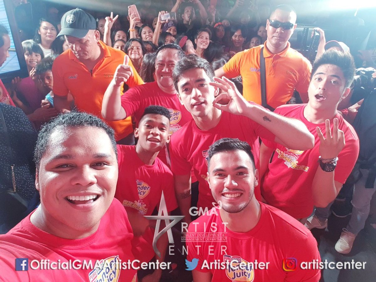 Sparkle_GMA's tweet photo. #GarrettBolden (@GarrettBoldenjr), #JongMadaliday (@JongMadaliday), #BetongSumaya (@amazingbetong), #YasserMarta (@itsyasmarta), #BrentValdez (@brentvaldez_) and #JayArcilla (@jayjayarcilla) during the Kapuso Palengke Invasion at the Aboo Hypermarket in La Union! ✨ https://t.co/sCyXk1aXT8