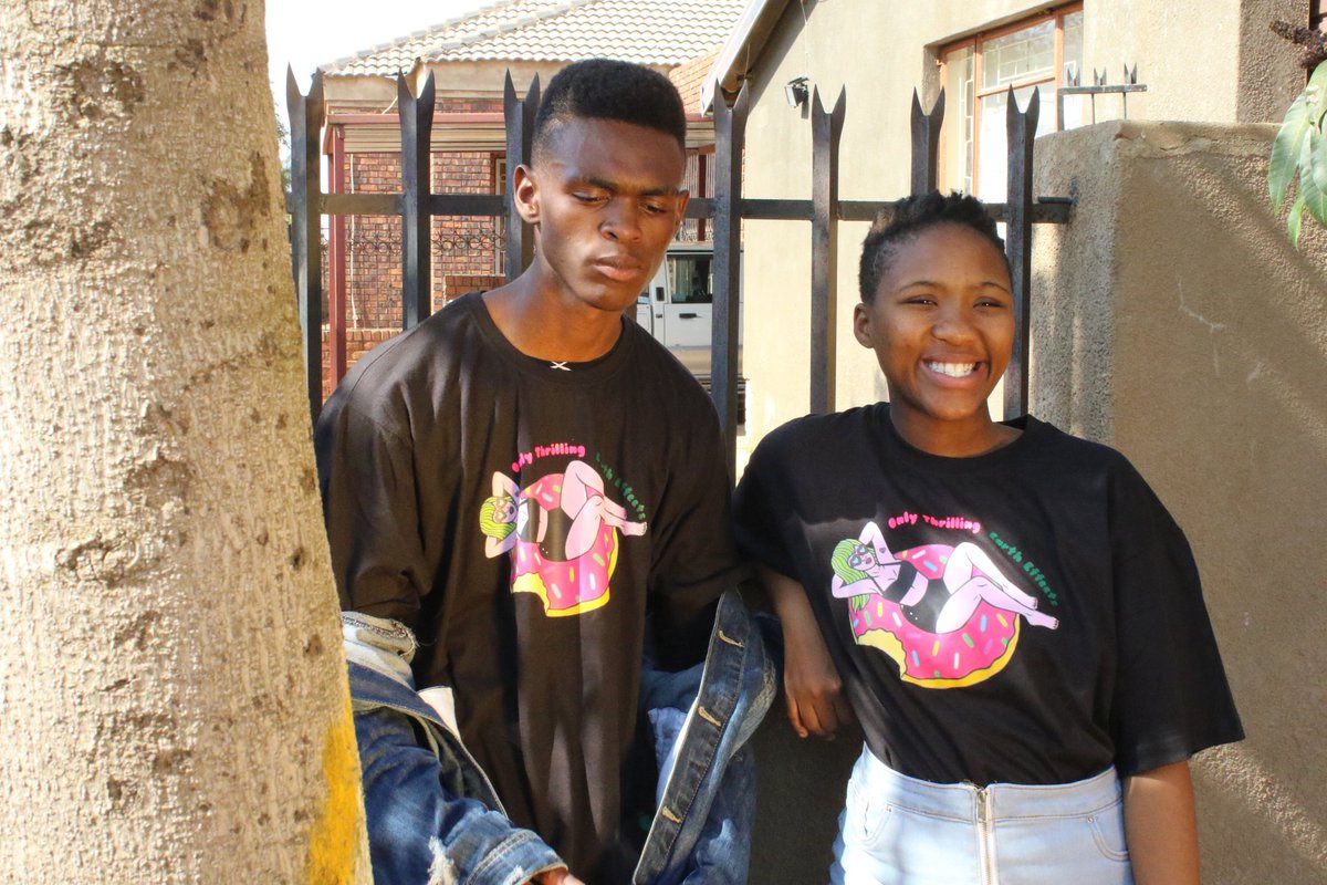 otee_rsa's tweet photo. 🍩🧜https://t.co/WocA2BxOj7🍦🏖️
       
The otee new ⚡ released summr'19  t-shirt  
Available 🔖 🔥🔥

WHAT'SAPP☎️- 0641656603 
TO PLACE AN ORDER 🔥🌈
DELIVERY NATION WIDE 🚚 
IG : https://t.co/WocA2BxOj7 
#SUPPORTLOCALCLOTHING #clothingline #businesswear #streetwear #Clothing https://t.co/LQctEDDom6