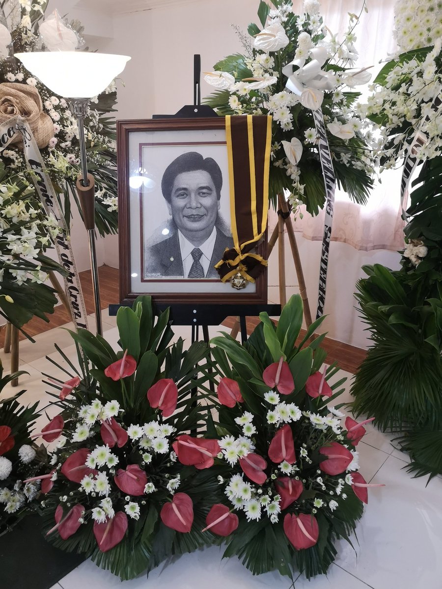 kor_ihq's tweet photo. Paalam Supremo Roger Quiambao. #NonOmnisMoriar https://t.co/ns8P1CRGHc