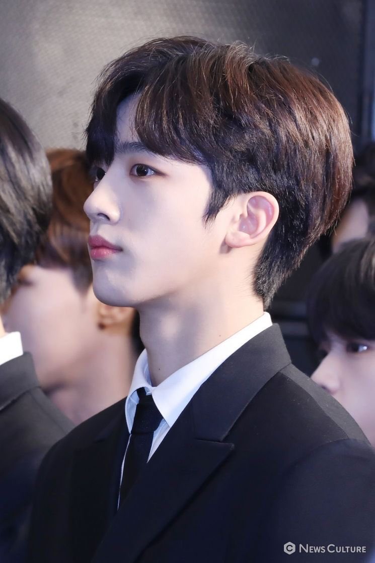 joajoakkk's tweet photo. 5.(엑스원)김요한님
엑스원의 센터답게 잘생기셨습니다👍태권도하시다가 아이돌로 바꾸신 거라고 하시는데 아이돌하신게 신의한수인것 같네요😊 https://t.co/rAu08TMPca