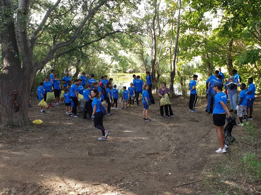 Gran matí de voluntariat per netejar el nostre entorn!💪

Gràcies als voluntaris i voluntàries que s'han desplaçat de fora del poble i gràcies a Graellsia i al Decathlon per la gran iniciativa👏👏👏👏👏👏

És importantíssim respectar i estimar els raconets que ens envolten🔅