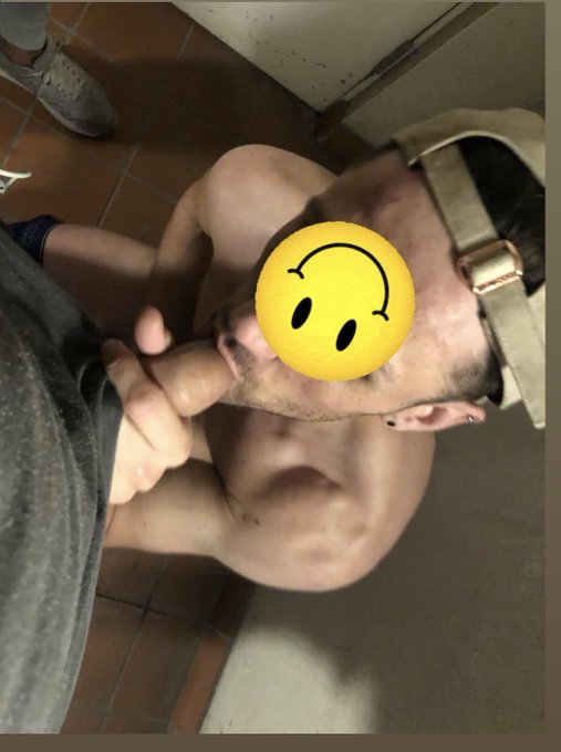 DANDO DE MAMAR UN ? VICIOSO EN EL GYM ?? 
#gay #gaylondon #GayVideo #gaytravel #gaybeard #gaycum https://t