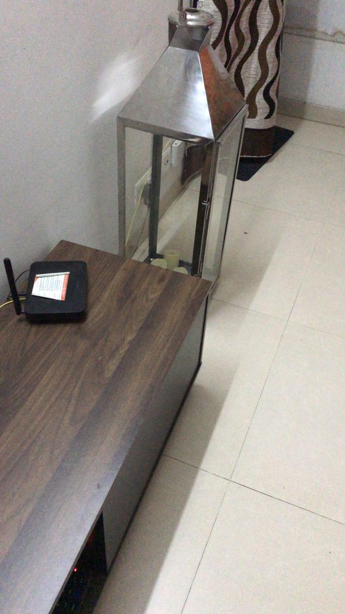 HimanshuRai's tweet photo. @Pepperfry not at all happy with the mintwud furniture collections..

Never knew you are pasting papers on particle boards and wonder how durable is that! Why do you even sell it? 

Feeling trapped now.

Worst customer support &amp; issue resolution!
@jagograhakjago @IndianConsumers https://t.co/5Kys2y1pb2