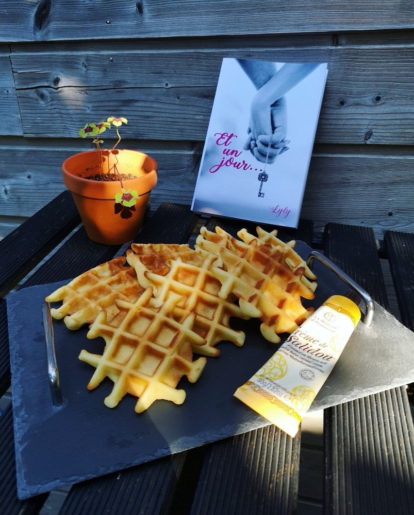 chups_choupa's tweet photo. Un goûter en compagnie de Lilou et Ethan ? 😊
https://t.co/fuIIzgcI3p
#Amazon #romance #livre #auteur #wattpad #Amour #Lecture #LivreAddict #Roman #Love #addictLecture #cadeau #lecturedumoment #PAL #feelgood #comedieromantique #autoedition #humour #lire #livreàlire #passionlivre https://t.co/lDLyZPvNr9