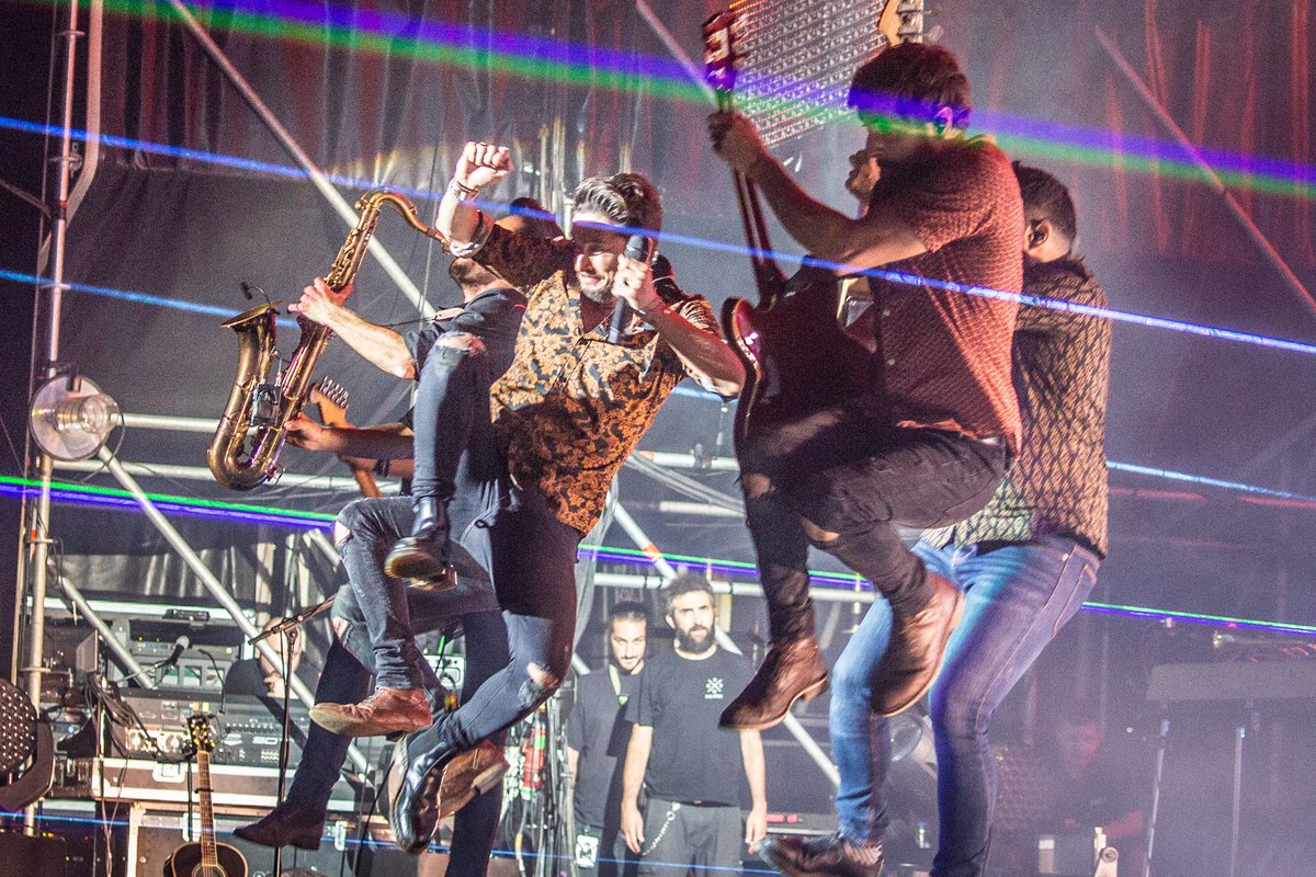 manuelcarrasco_'s tweet photo. Creo que sigo soñando...
Qué segunda noche me diste!!! 🙌 #cordoba #concierto #ontour #lacruzdelmapa❌ https://t.co/RPWKei3nhr