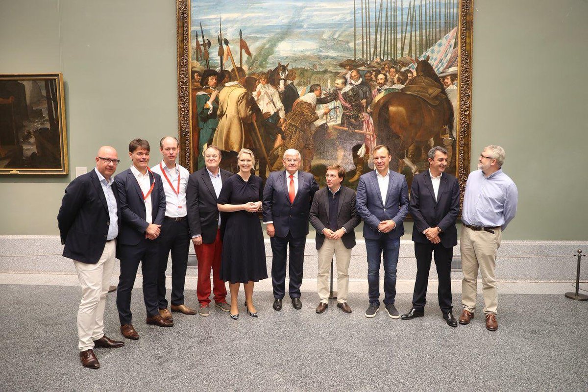 De burgemeester van Madrid 🇪🇸 ontving vandaag in het #PradoMuseum, de bestuurders van Utrecht en Noord-Brabant. De finish van <a href="/LaVuelta/">La Vuelta</a> 2019 betekent vandaag immers dat de weg naar La Vuelta Holanda 🚴‍♂️ open ligt! #Vamos!