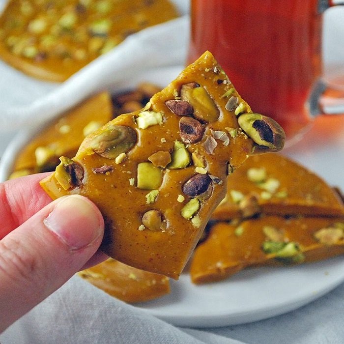 frirandest's tweet photo. Sohan iran, bonbon sucré, souvenir de la province de Qom en Iran🇮🇷
https://t.co/CnlpZiPiTg
#sohaniran #sohanqom #qom #ghom #persan #voyageeniran #voyageiran #voyageiranpascher #circuiteniran #traveliran #iranvoyage #irantourisme #tourismeiran #visiteriran #allereniran #iran #tour https://t.co/7IimHSjHkH