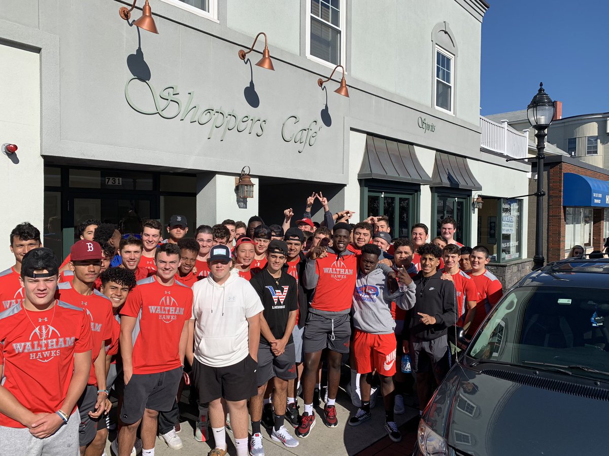 Waltham HS football team volunteering at the Shoppers 5k event this morning. ALL IN