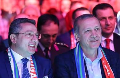 celalerdogan34's tweet photo. Yola çıktıklarını yolda bulduklarına değişenlerden olmadık, olmayacağız. İlk günkü aşkla, şevkle ve dava bilinciyle milletimize hizmet için yola devam. #YolunyolumuzdurReis @RTErdogan @bayramsenocak https://t.co/yNibTpLl64