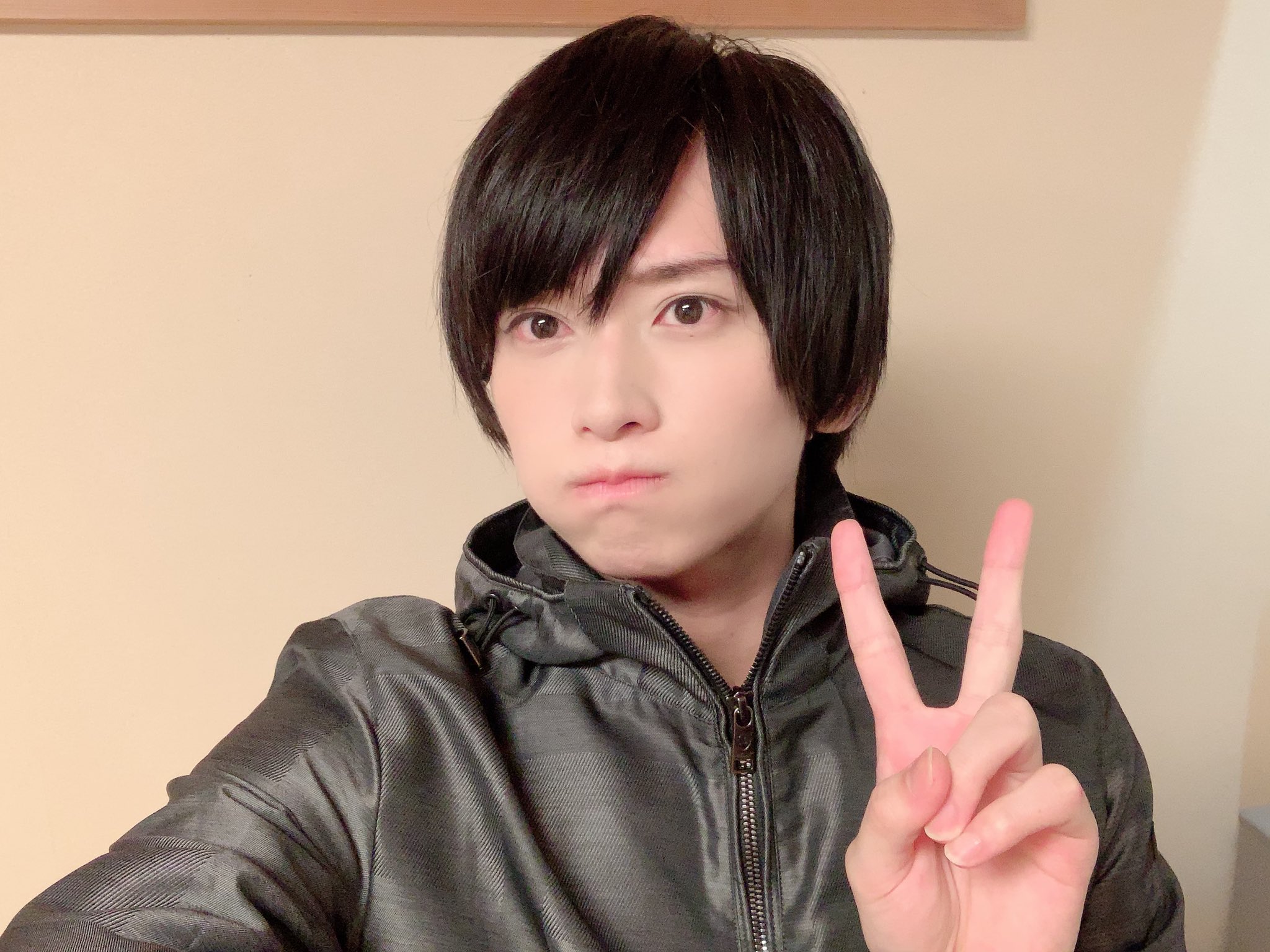 荒牧慶彦 ニコ生 ゆるまきば たくさんのご視聴ありがとうございました W 色々な仕事の話 そして密着でもお話ししたコンプレックスの話もできて なんだか心が軽くなりました 今までアトピーは辛かったけど 話せるようになれて良かった