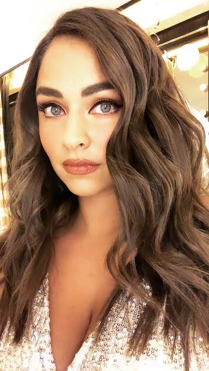 badpostclaudia's tweet photo. stunning 😍 @claudia3martin https://t.co/cs3lisJHVL