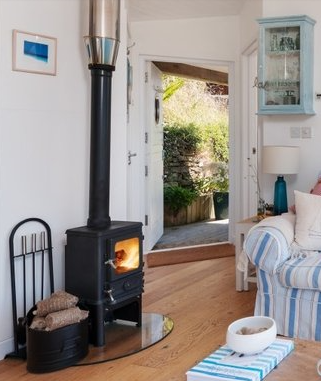 Saishoh International Na Twitteru 超小型薪ストーブ サラマンダーストーブをご紹介しております 小型 ながら暖房性能が高く低燃費 オプションカラーでオリジナルストーブをオーダー可能 マルチフュエルで薪のほか木炭 豆炭など燃料いろいろ ただいま施工販売店