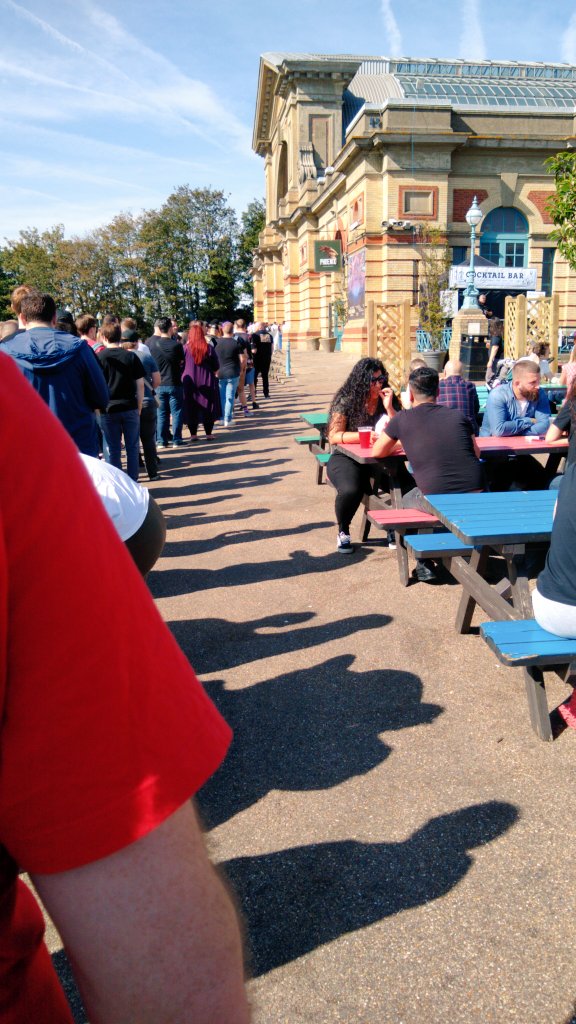 tagteamtalk_de's tweet image. Ich dachte, ich komm' so früh wie möglich, dann komm' ich auch direkt rein zu @ThisIs_Progress #Chapter95 

Aber denken ist bekanntlich Glückssache. 😅
#StillChasing