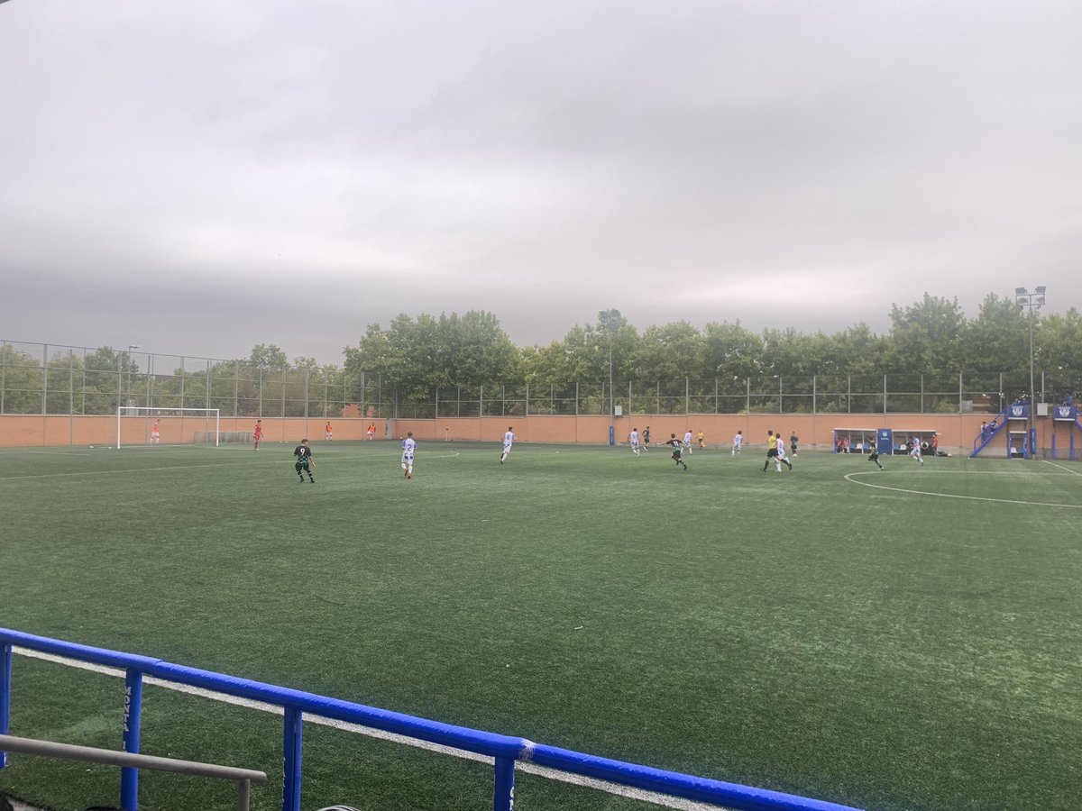davidmendez_90's tweet photo. #LigasPepineras 🔵⚪️🥒
👨👨👦👦 #Generacion2002
🏟 @CanteraPepinera vs @edmoratalaz https://t.co/WODlzHq92c