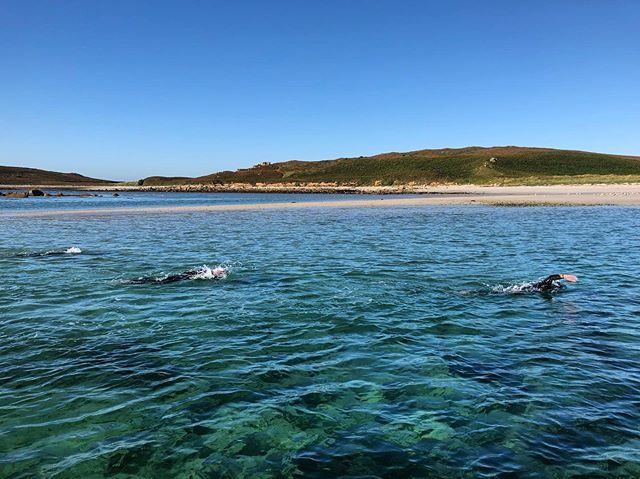 Surely one of the best places to swim on #scilly. Contact us if you’d like to do a private guided trip. 
#openwaterswimming #bespokeswimtrip ift.tt/2LTg6JS