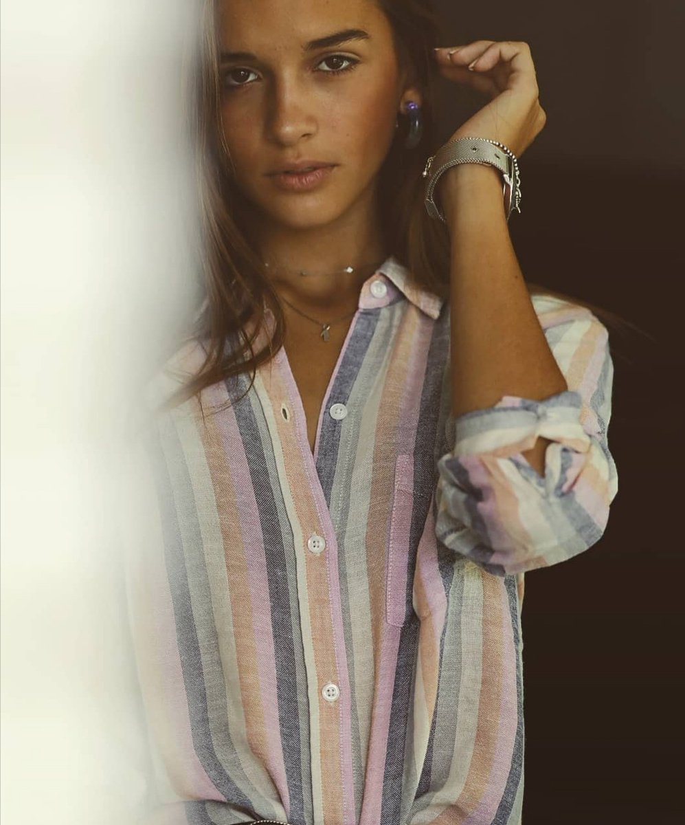 MariaQMCJ3's tweet image. Sigue mirando siempre más allá de lo que veas
💮Camisa Rails💮
#rails #railsteen #modateen #pullandbearcommunity #pullandbear