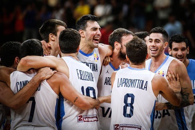 maxikronenberg's tweet image. OVEJA HERNÁNDEZ

🗣️"Hoy no perdimos la final, ganamos la plateada" 🥈

🗣️ "Este equipo va a estar en mi corazon por el resto de mi vida"

@cabboficial 
#FIBAWC 
#VamosArgentina 🏀🇦🇷