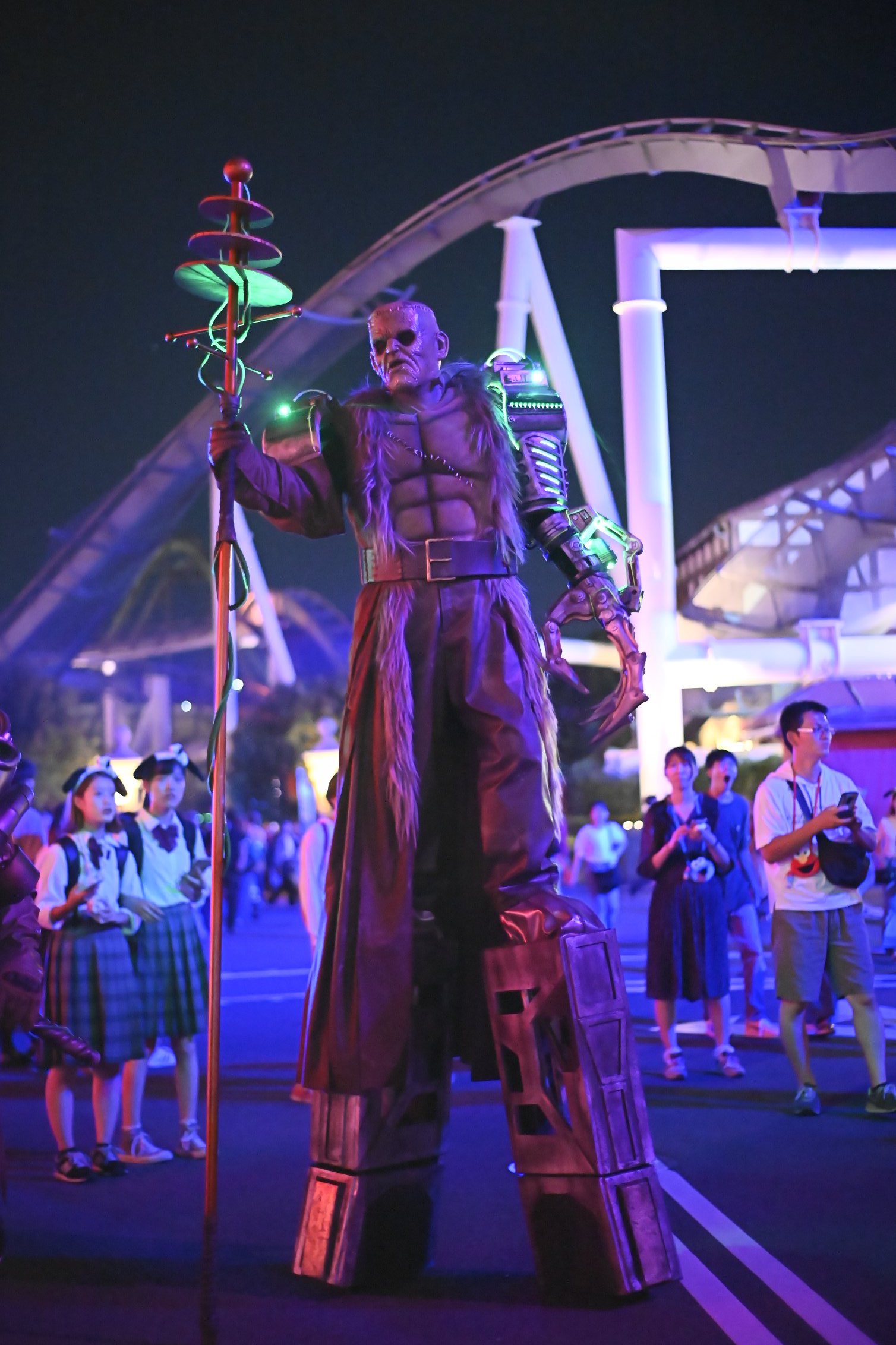 スヌーピー フランケンシュタイン USJ ホラーナイト - メルカリ