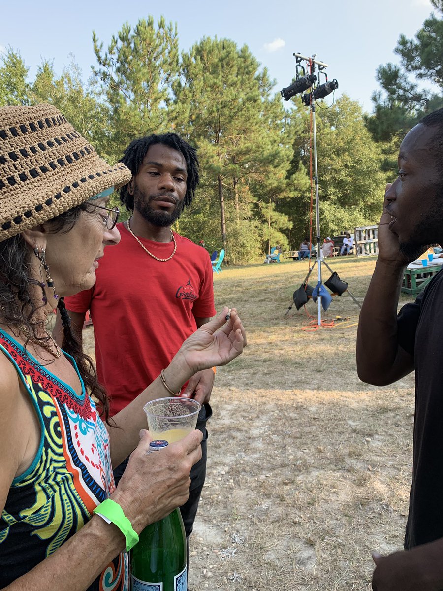 thekingsofcbd's tweet photo. Time and health are two precious assets that we don't recognize and appreciate until they have been depleted. #CBD #HealthySmoothies #Vegetarian Healing Art festival 🙏🏽🙏🏽🙏🏽 https://t.co/97iiaBeiVO