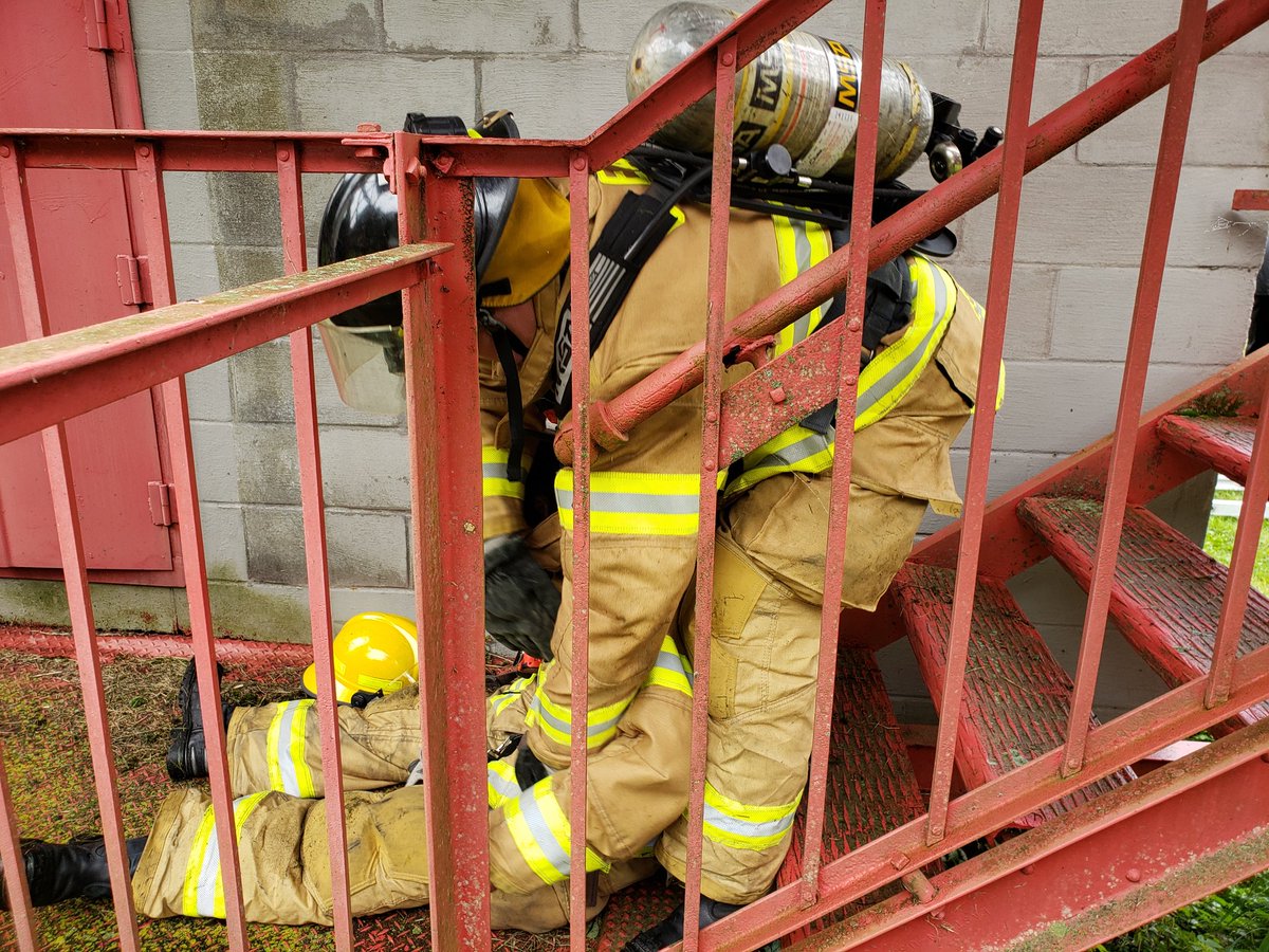 GravenhurstFIRE tweet picture